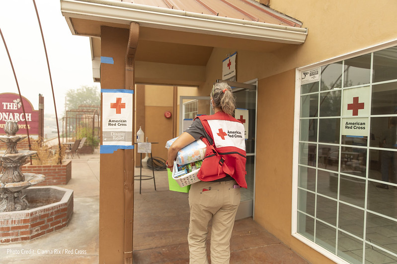 Evacuated Red Cross Volunteer Reaches Out to Help Others – Red Cross ...